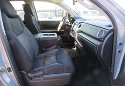 2019 Toyota Tundra - Image 23