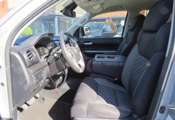 2019 Toyota Tundra - Image 20