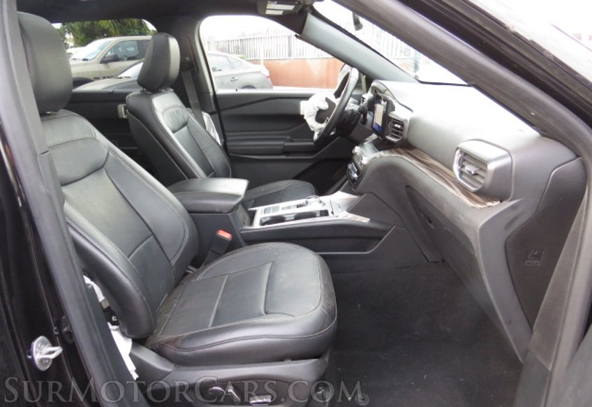 2020 Ford Explorer - Image 30