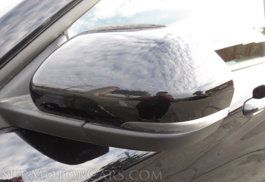 2020 Ford Explorer - Image 18