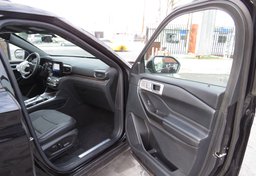 2020 Ford Explorer - Image 23