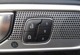 2020 Ford Explorer - Image 38