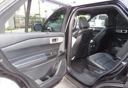 2020 Ford Explorer - Image 25