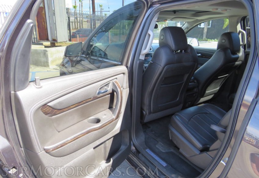 2016 GMC Acadia - Image 25