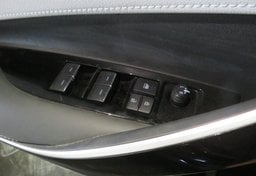 2023 Toyota Corolla Hatchback - Image 46