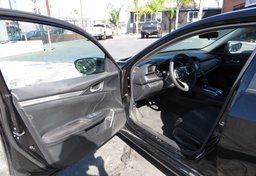 2019 Honda Civic Sedan - Image 13