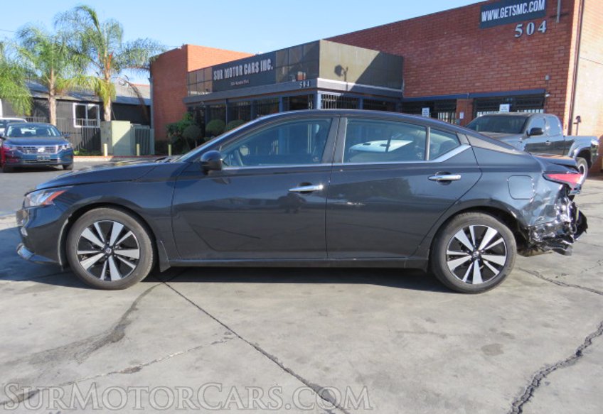 2022 Nissan Altima - Image 6