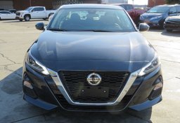 2022 Nissan Altima - Image 11