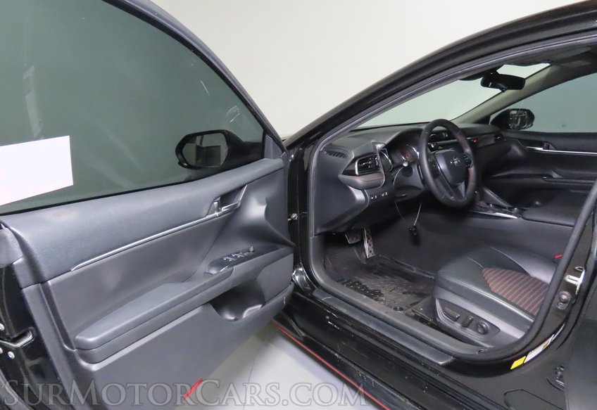 2020 Toyota Camry TRD - Image 18