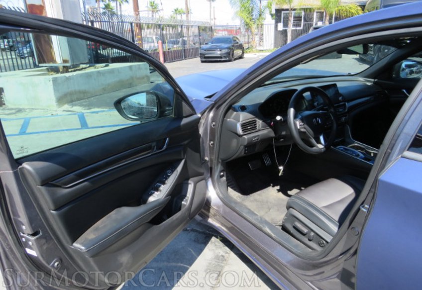 2018 Honda Accord Sedan - Image 17