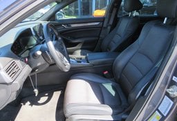 2018 Honda Accord Sedan - Image 19