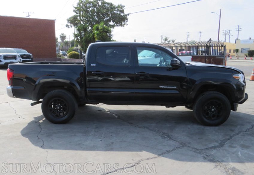 2021 Toyota Tacoma 4WD - Image 5