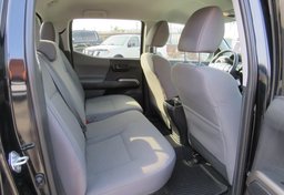 2021 Toyota Tacoma 4WD - Image 28