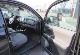 2021 Toyota Tacoma 4WD - Image 20