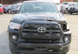 2021 Toyota Tacoma 4WD - Image 11