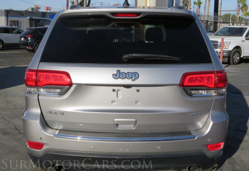 2017 Jeep Grand Cherokee - Image 10