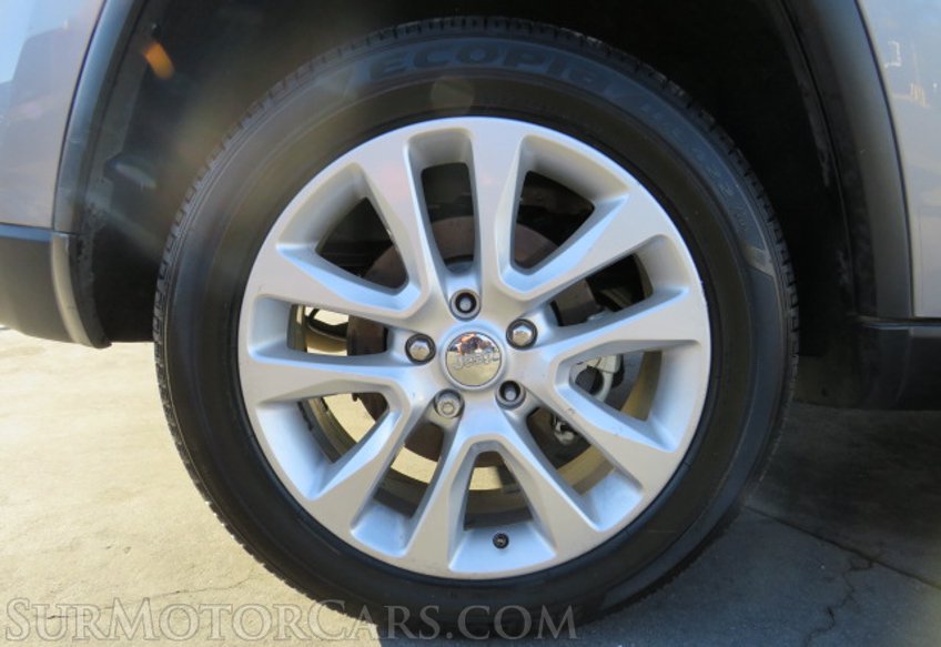 2017 Jeep Grand Cherokee - Image 17