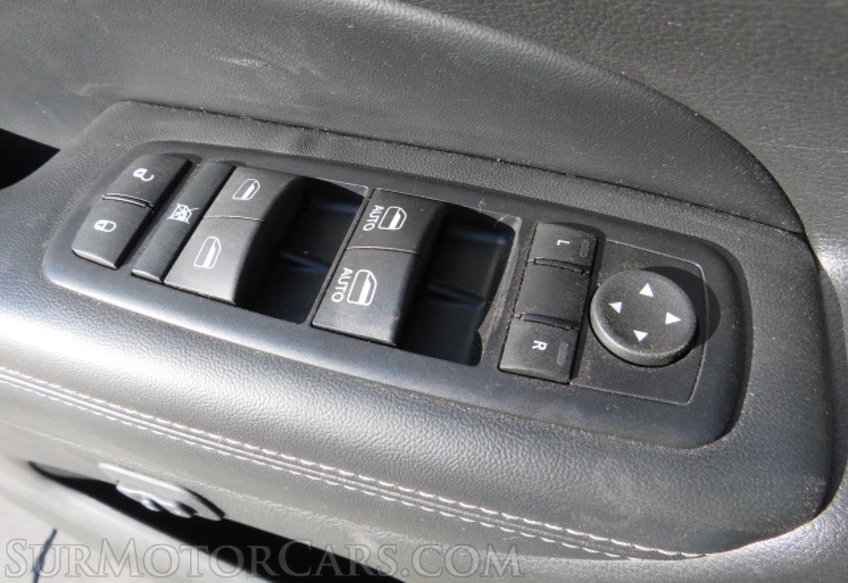 2017 Jeep Grand Cherokee - Image 42