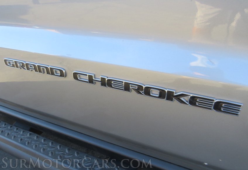 2017 Jeep Grand Cherokee - Image 21