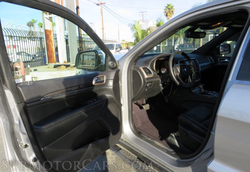 2017 Jeep Grand Cherokee - Image 22