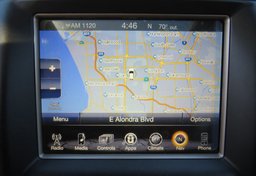 2017 Jeep Grand Cherokee - Image 46