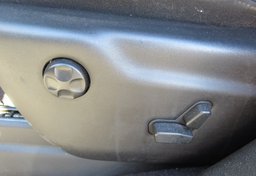 2017 Jeep Grand Cherokee - Image 39