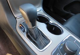 2017 Jeep Grand Cherokee - Image 48