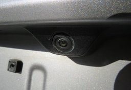 2017 Jeep Grand Cherokee - Image 18