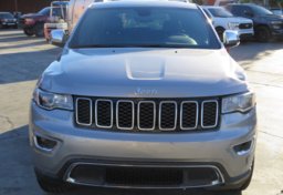 2017 Jeep Grand Cherokee - Image 9