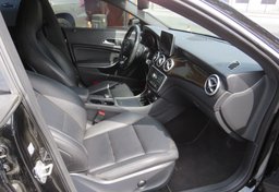 2015 Mercedes-Benz CLA-Class - Image 25