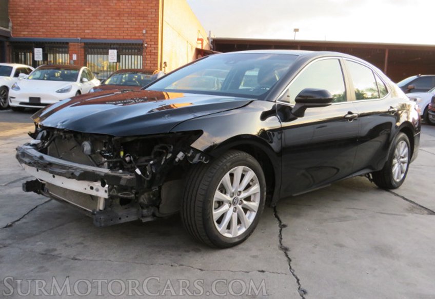 2018 Toyota Camry - Image 3