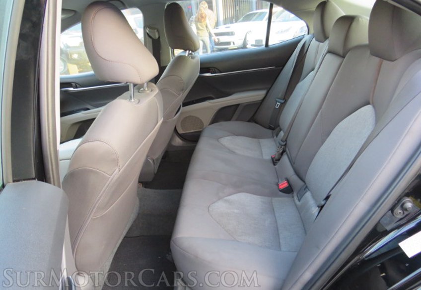 2018 Toyota Camry - Image 28