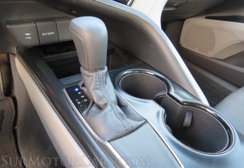 2018 Toyota Camry - Image 35