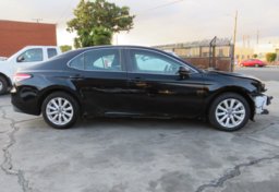 2018 Toyota Camry - Image 6