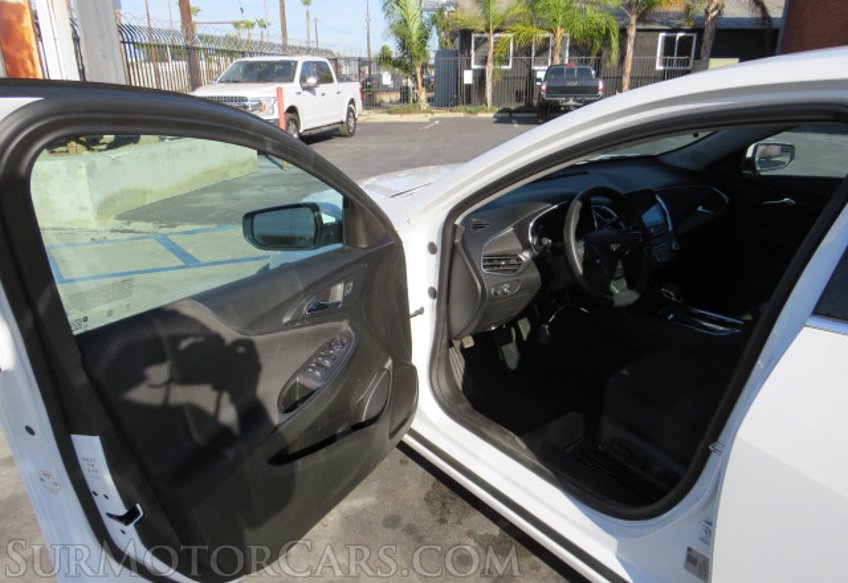 2021 Chevrolet Malibu - Image 19