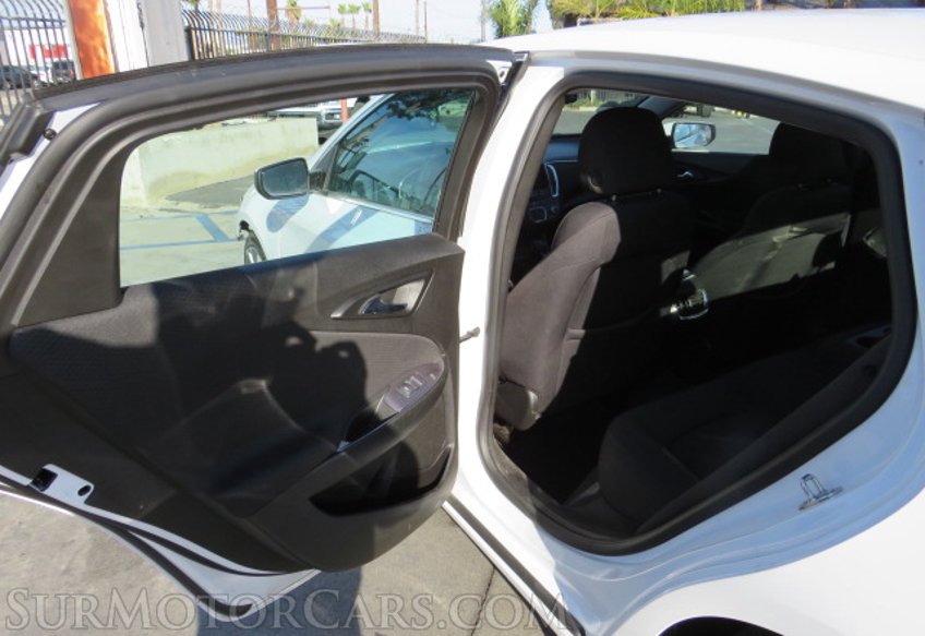 2021 Chevrolet Malibu - Image 21