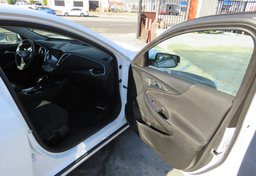 2021 Chevrolet Malibu - Image 20