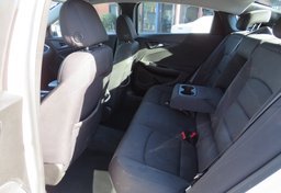 2021 Chevrolet Malibu - Image 29