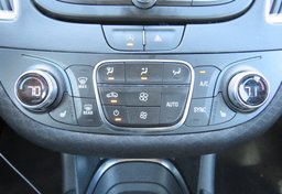 2021 Chevrolet Malibu - Image 42