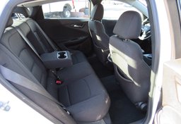 2021 Chevrolet Malibu - Image 30