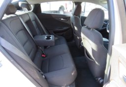 2021 Chevrolet Malibu - Image 28