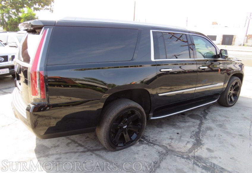 2018 Cadillac Escalade ESV - Image 5