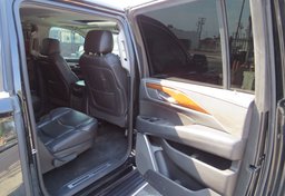 2018 Cadillac Escalade ESV - Image 22