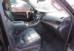 2018 Cadillac Escalade ESV - Image 26