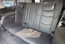 2018 Cadillac Escalade ESV - Image 31