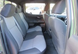 2021 Toyota Tacoma 4WD - Image 31