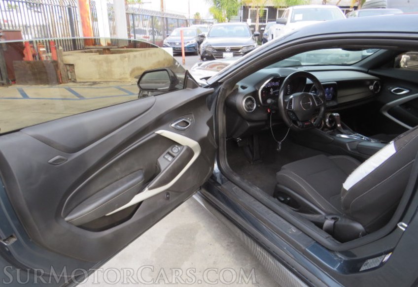 2020 Chevrolet Camaro - Image 20