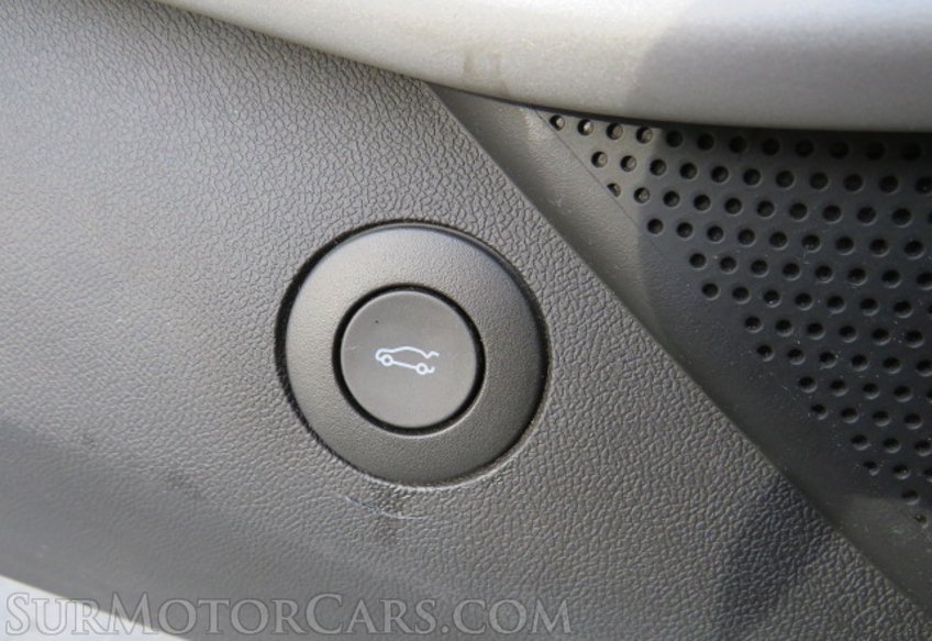 2020 Chevrolet Camaro - Image 43