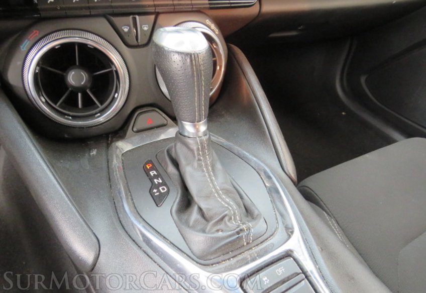 2020 Chevrolet Camaro - Image 32