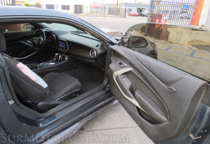 2020 Chevrolet Camaro - Image 21